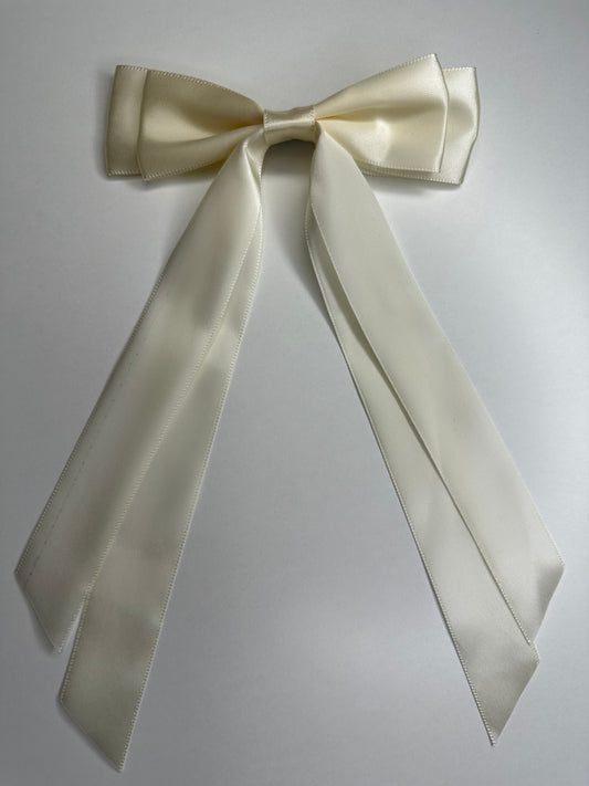 Ivory Bow with Alligator Clip